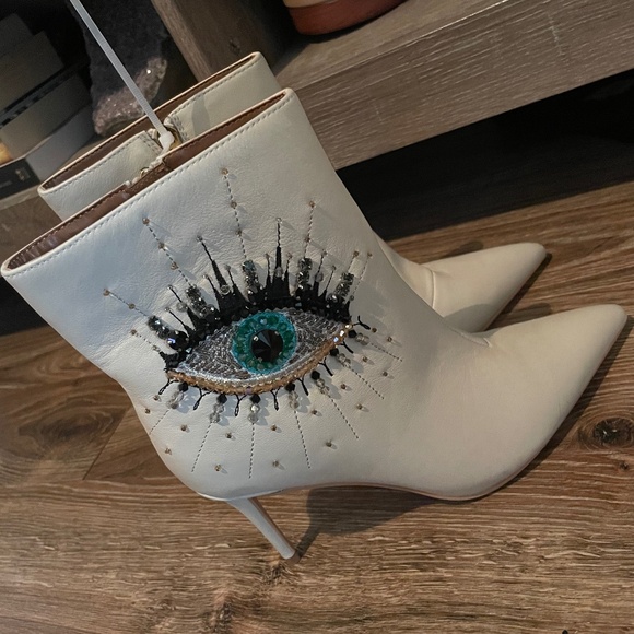 NWOT KURT GEIGER London Belgravia Embellished Eye Booties - Size 7 - Picture 7 of 7